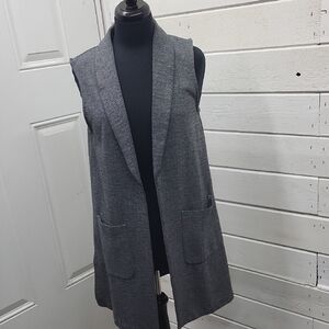 Simons Black and White Herringbone Knit Vest